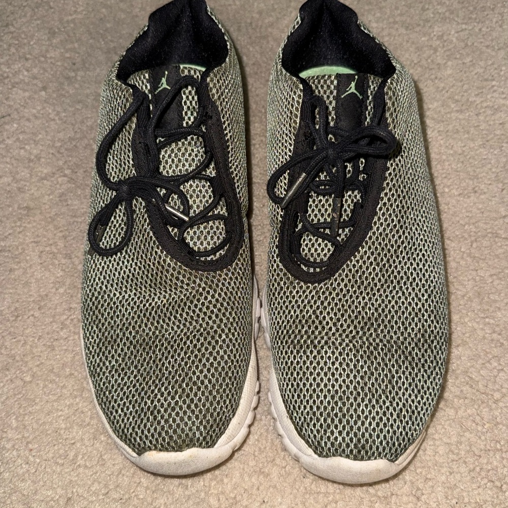 Air Jordan Future Sneakers, Men’s Size 8 Green & Black - Picture 8 of 8